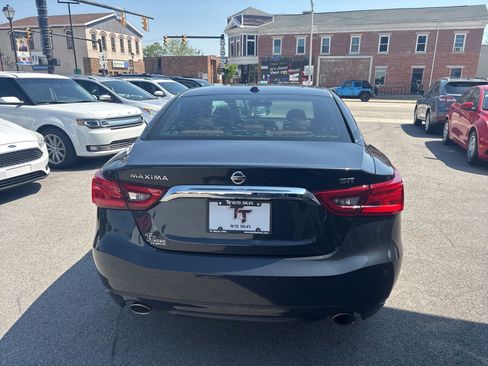 Used 2016 Nissan Maxima SR FWD image 4