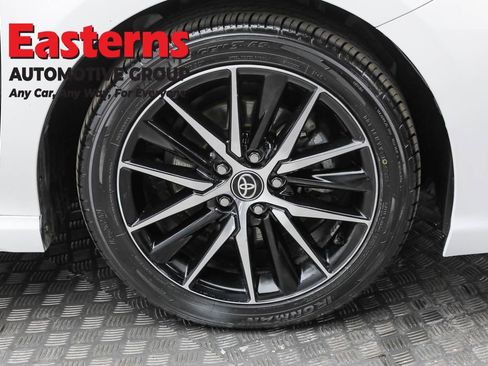 Used 2024 Toyota Camry SE FWD image 31