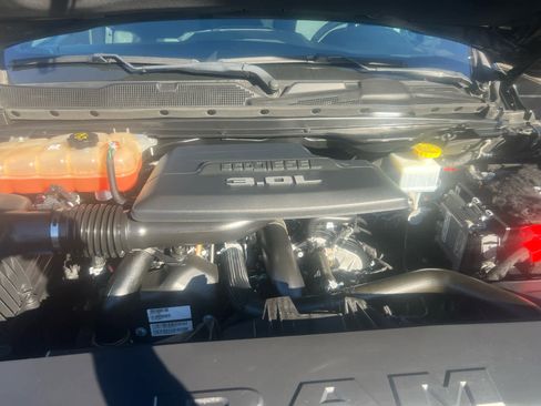 Used 2021 RAM 1500 Big Horn image 3