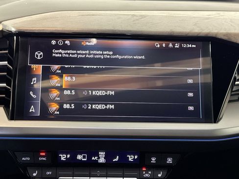 Used 2025 Audi Q4 e-tron Premium Plus w/ Premium Plus image 15