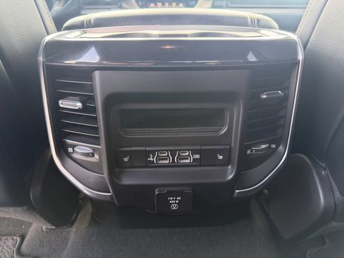 Used 2019 RAM 1500 Laramie AWD/4WD image 38