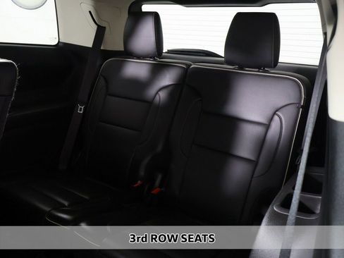Used 2021 GMC Acadia Denali w/ Denali Technology Package FWD image 12