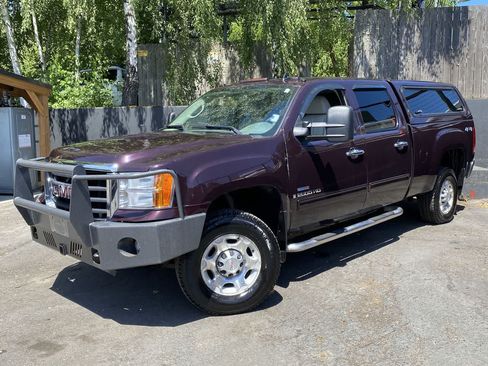 Used 2008 GMC Sierra 2500 SLT w/ Sun And Navigation Package AWD/4WD image 1