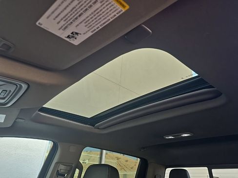 Certified 2023 GMC Sierra 1500 Denali w/ Technology Package AWD/4WD image 28