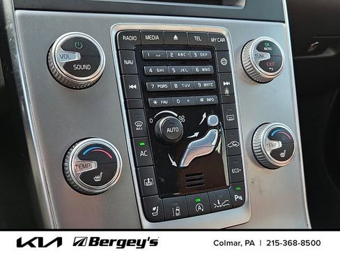 Used 2017 Volvo S60 T5 Inscription Platinum image 17