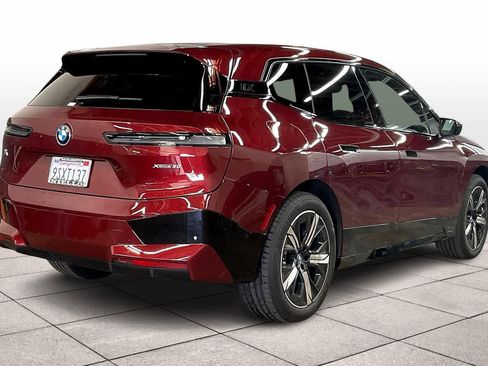 Used 2025 BMW iX xDrive50 image 17