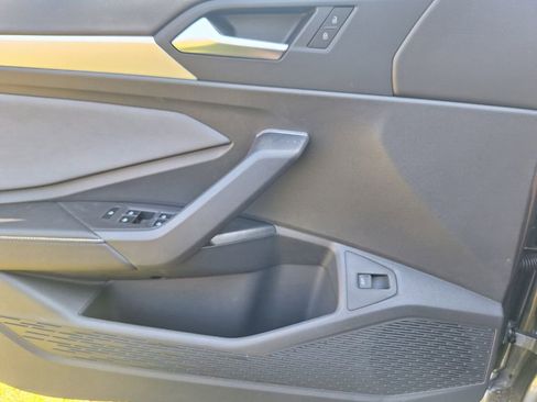 New 2026 Volkswagen Jetta SE image 19