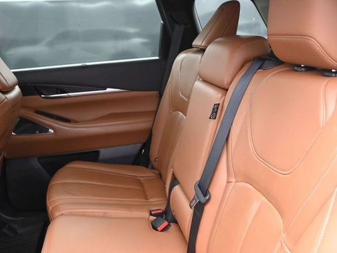 Certified 2023 INFINITI QX60 Sensory w/ Vision Package AWD/4WD image 13