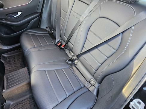 Used 2022 Mercedes-Benz GLC 300 GLC 300 image 17
