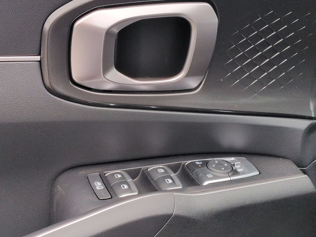 New 2026 Kia Sorento LX FWD image 24