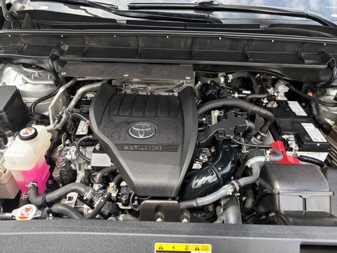 Used 2024 Toyota Highlander XSE FWD image 35
