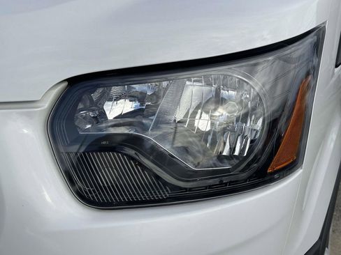 Used 2023 Ford Transit 250 Low Roof w/ Exterior Upgrade Package image 9