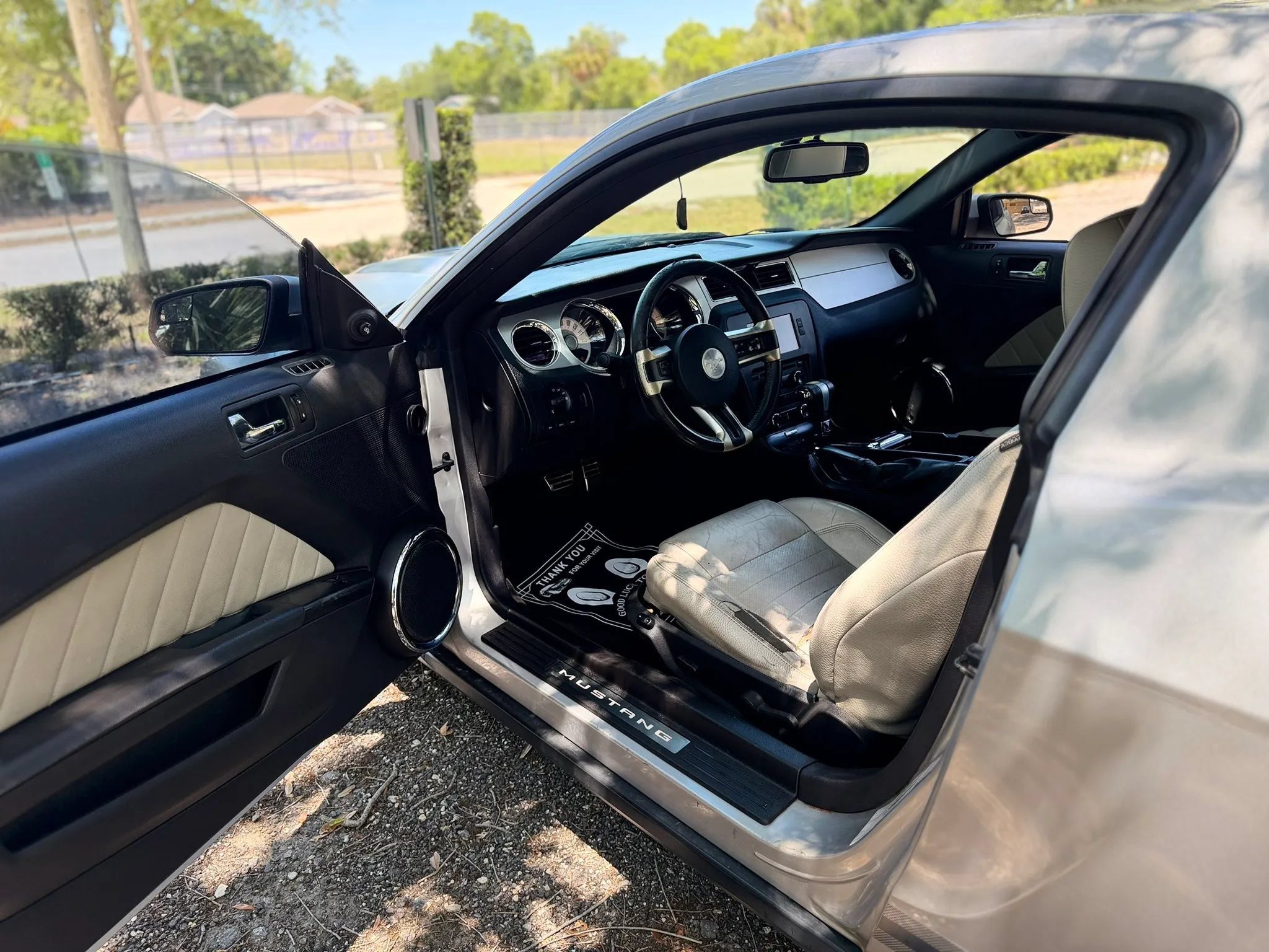 Used 2012 Ford Mustang Premium RWD image 11