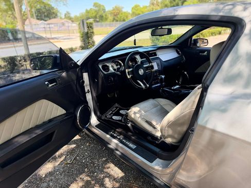 Used 2012 Ford Mustang Premium RWD image 11