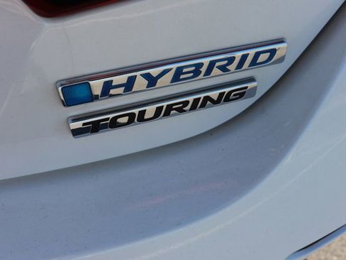 Used 2018 Honda Accord Touring image 8