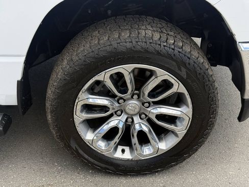 Used 2020 RAM 1500 4x4 Quad Cab image 40