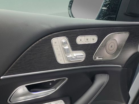 Certified 2026 Mercedes-Benz GLS 450 4MATIC image 18
