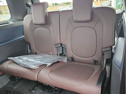 New 2025 Volkswagen ID. Buzz Pro S Plus image 9