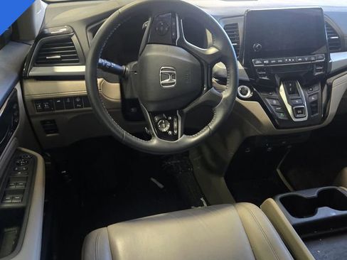 Certified 2024 Honda Odyssey Touring image 6