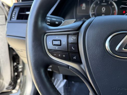 Certified 2024 Lexus ES 350 w/ Premium Package FWD image 21