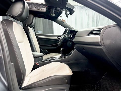 Used 2020 Volkswagen Jetta R-Line image 22