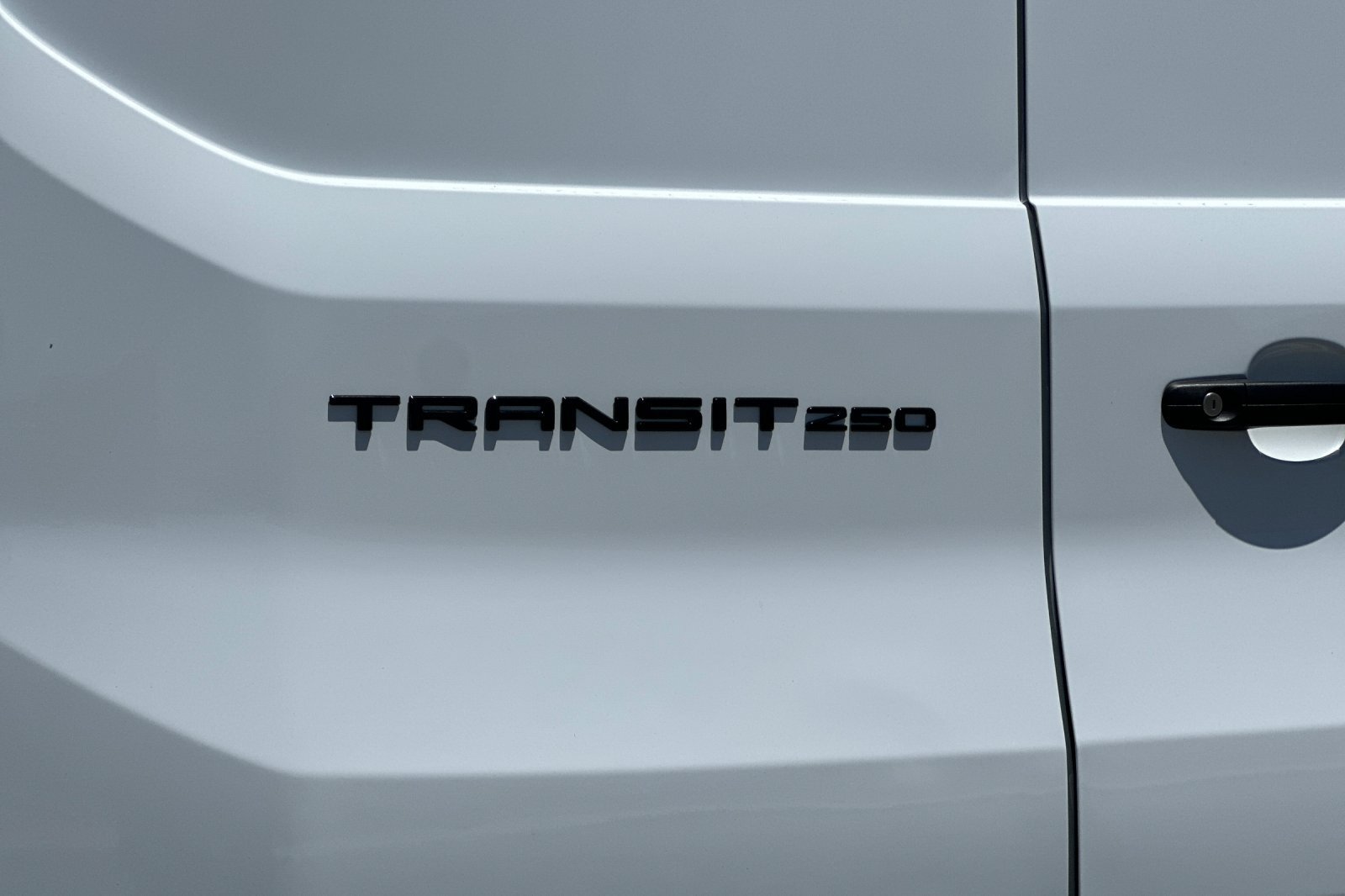 New 2026 Ford Transit 250 148 Medium Roof RWD image 25
