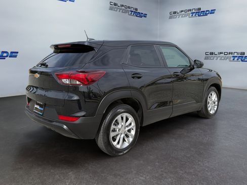 Used 2024 Chevrolet TrailBlazer LS w/ LS Convenience Package image 5