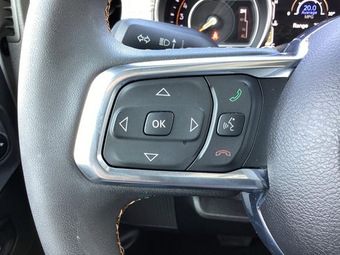 Used 2023 Jeep Gladiator Overland image 19