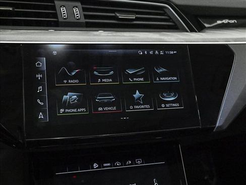 Certified 2024 Audi Q8 e-tron Premium Plus w/ Premium Plus Package image 15