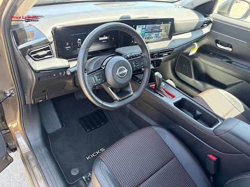 Certified 2025 Nissan Kicks SR FWD image 16
