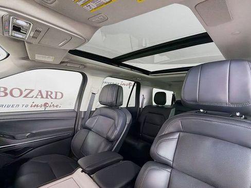 New 2025 Lincoln Navigator L Reserve AWD/4WD image 23