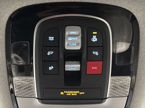 Used 2024 Hyundai Palisade Limited image 42