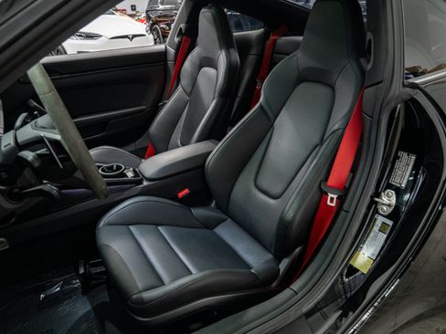 Used 2024 Porsche 911 Carrera T RWD image 23