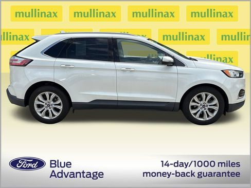 Used 2020 Ford Edge Titanium FWD image 2