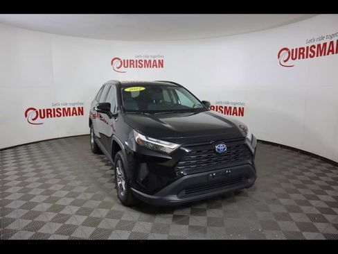 Used 2022 Toyota RAV4 XLE w/ Convenience Package AWD/4WD image 12