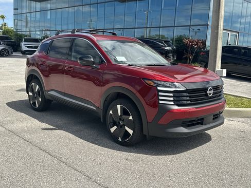 New 2026 Nissan Kicks SR FWD image 5