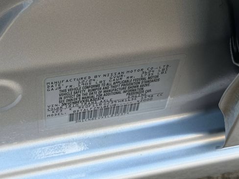Used 2025 Nissan Versa SV FWD image 29