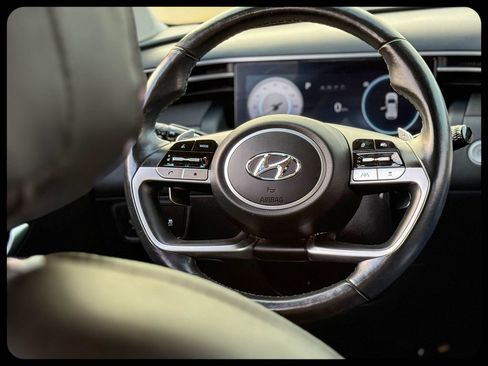 Used 2024 Hyundai Tucson Limited image 31