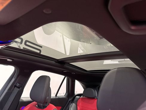 Used 2024 Mercedes-Benz GLC 43 AMG 4MATIC image 16