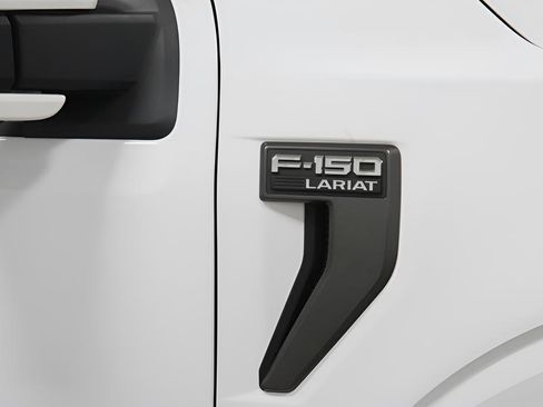 Used 2022 Ford F150 Lariat w/ Equipment Group 502A High AWD/4WD image 36
