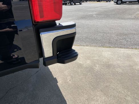 Used 2024 Ford F250 Lariat w/ Lariat Ultimate Package image 49