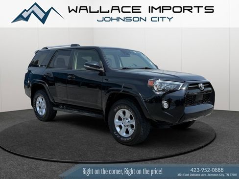 Used 2020 Toyota 4Runner SR5 Premium w/ Moonroof Package AWD/4WD image 8
