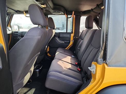 Used 2014 Jeep Wrangler Unlimited Sport w/ Quick Order Package 23S AWD/4WD image 6
