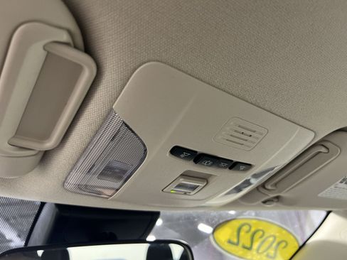 Used 2022 Toyota Corolla LE w/ LE Convenience Package FWD image 33