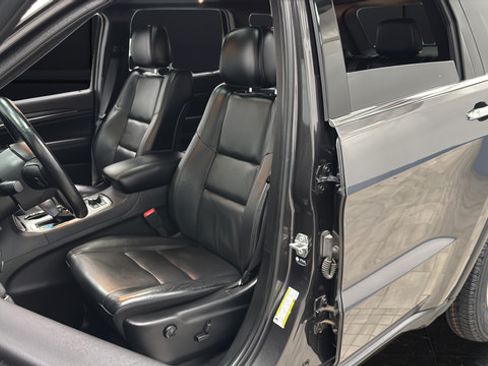 Used 2021 Jeep Grand Cherokee Limited w/ Premium Lighting Group AWD/4WD image 9