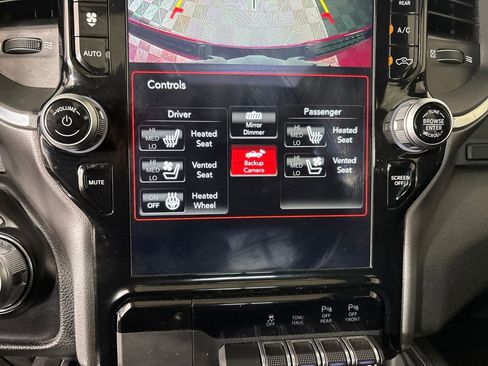 Used 2021 RAM 1500 Laramie AWD/4WD image 21