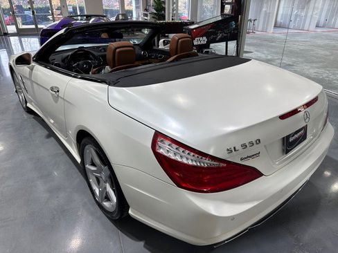 Used 2013 Mercedes-Benz SL 550 w/ Premium Pkg image 6