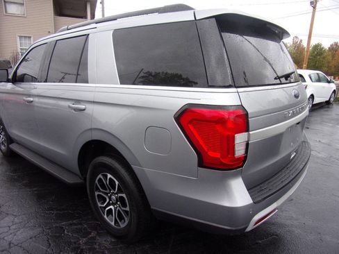 Used 2024 Ford Expedition XLT image 7