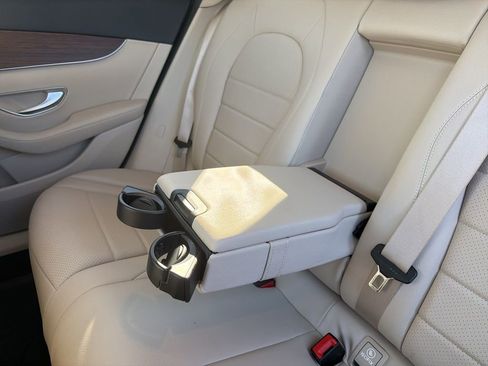 Used 2022 Mercedes-Benz GLC 300 4MATIC image 40