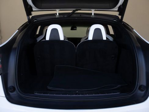 Used 2018 Tesla Model X 100D AWD/4WD image 14